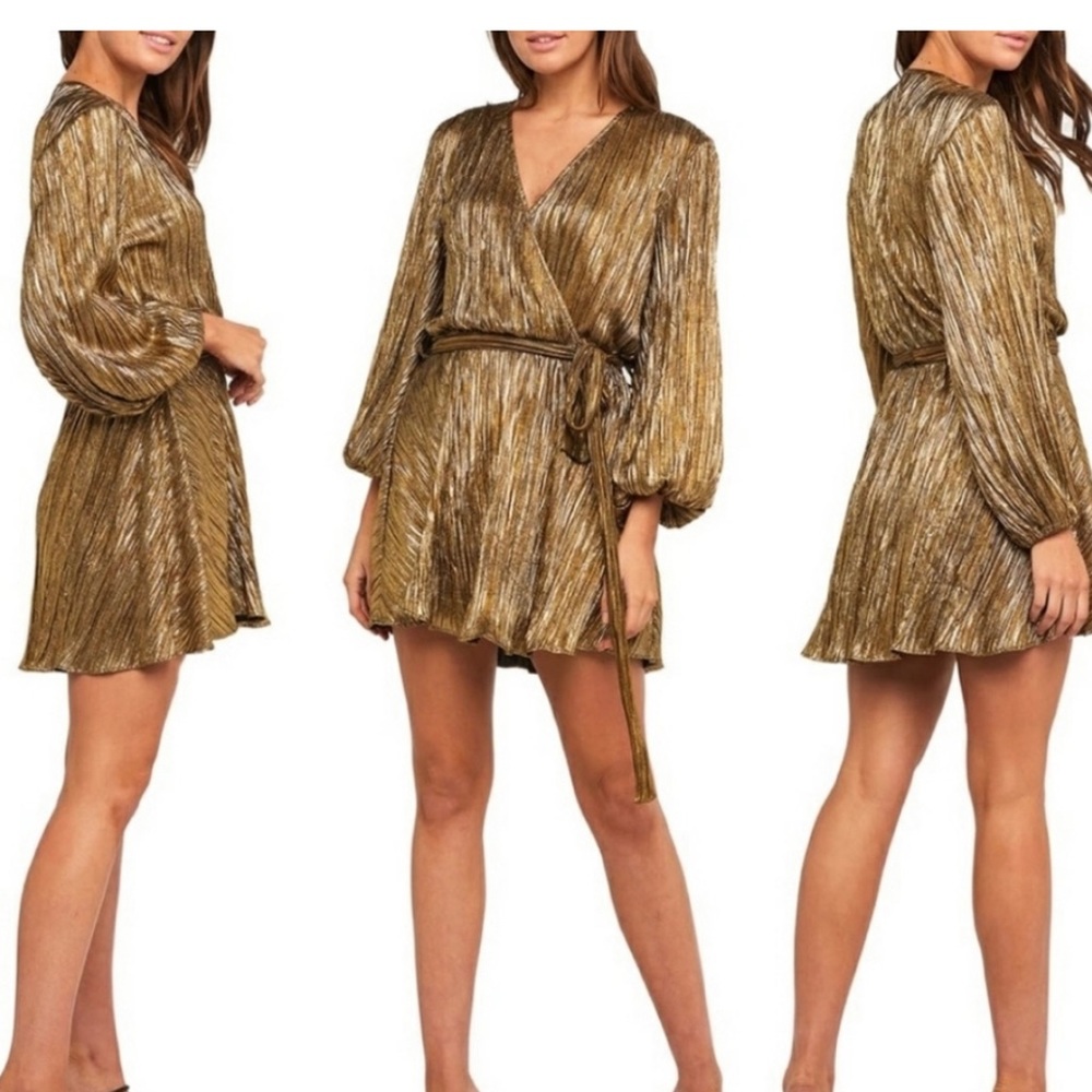 Bardot Bellissa Pleated Long Sleeve
Faux Wrap